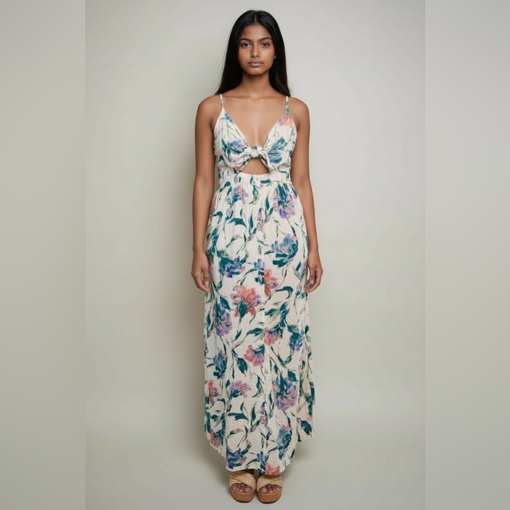 Lulumari Women’s Multicolor Cutout Floral Maxi Dress. Size L. SKU 088